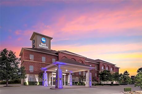 Best Western Red River Inn & Suites