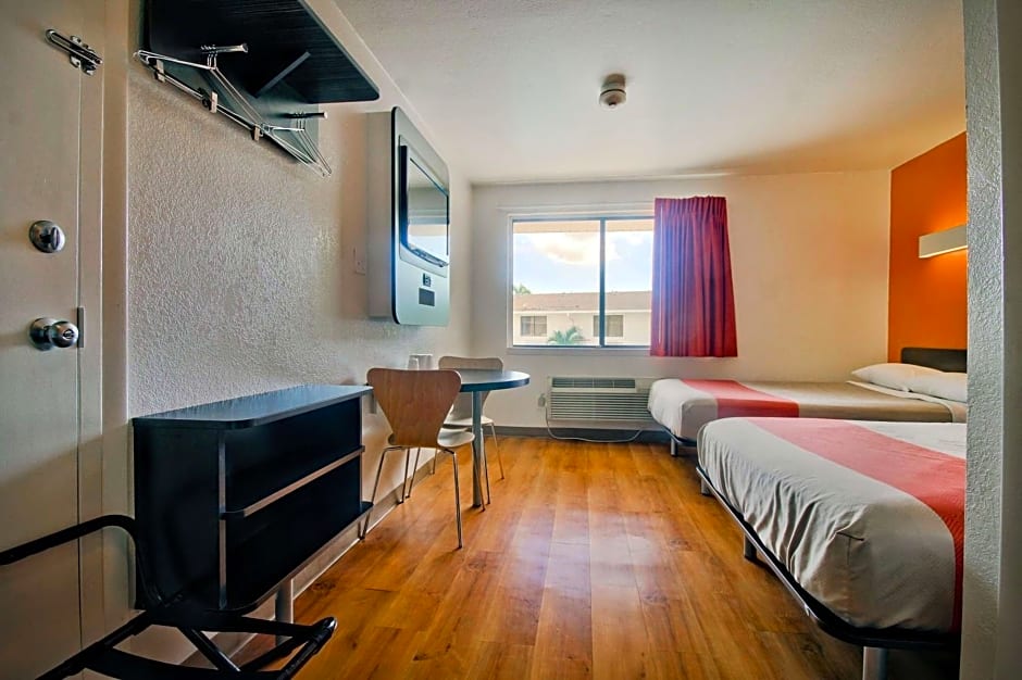 Motel 6-Fort Lauderdale, FL