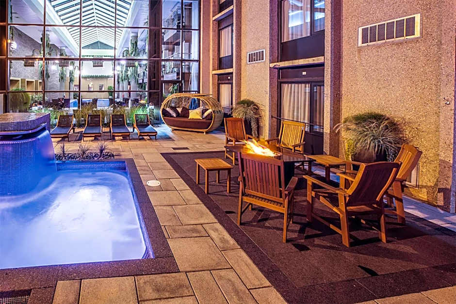 Hotel Universel, Centre De Congres Riviere-Du-Loup