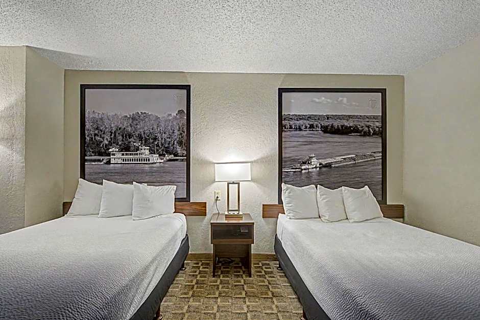 Super 8 by Wyndham Dubuque/Galena Area