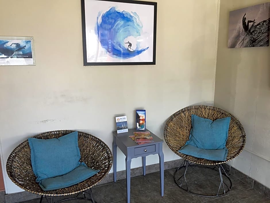 Surfer Beach Hotel