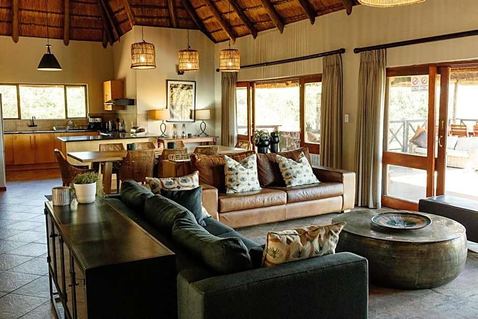 Dinkweng Safari Lodge