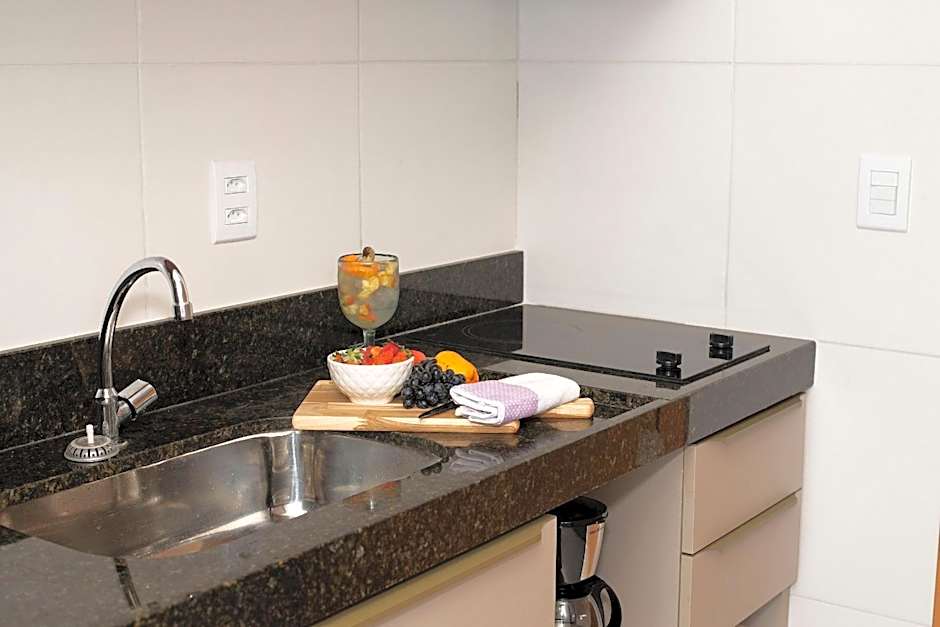 Charmoso Estúdio em Muro Alto com Vista para piscina