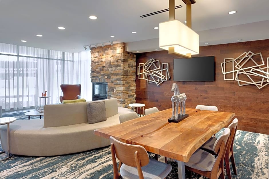 Fairfield Inn & Suites by Marriott Springfield North