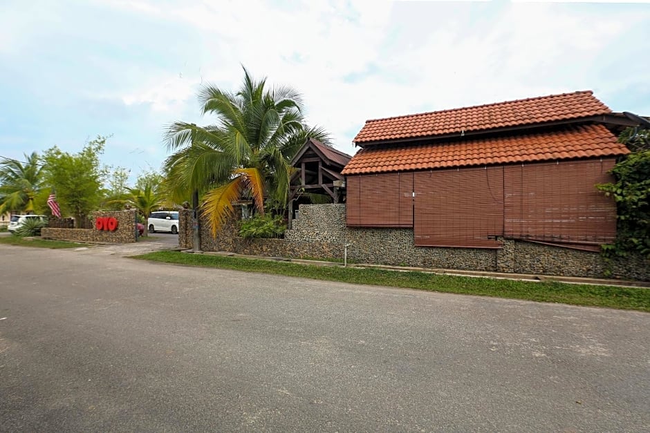 OYO 90038 Dalyla Inn Chalet