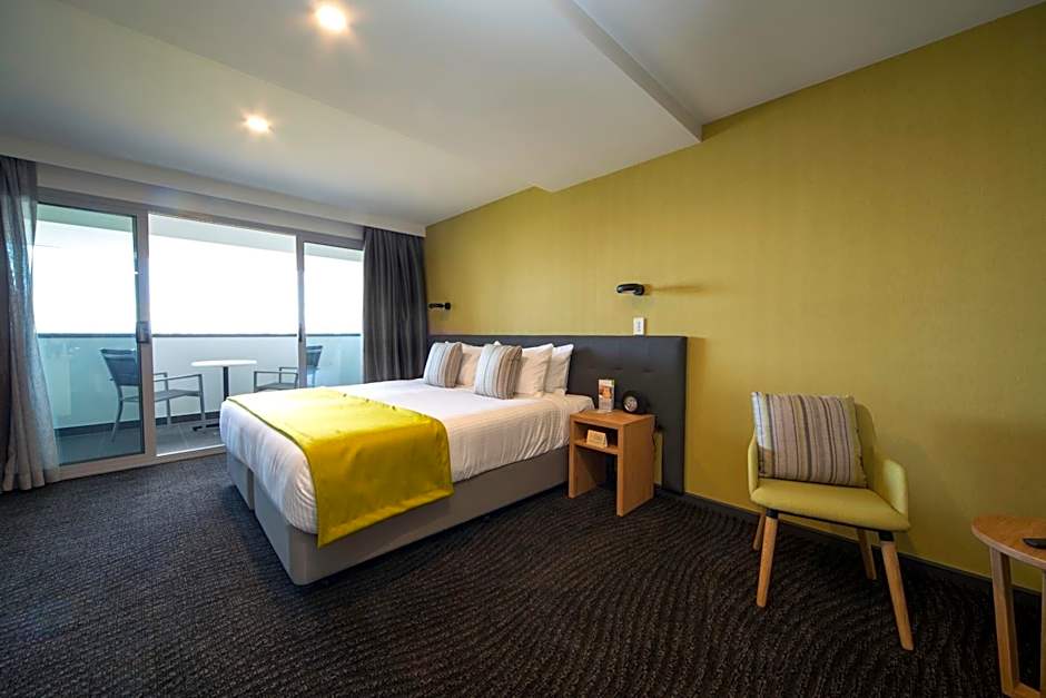 Mercure Melbourne Caroline Springs