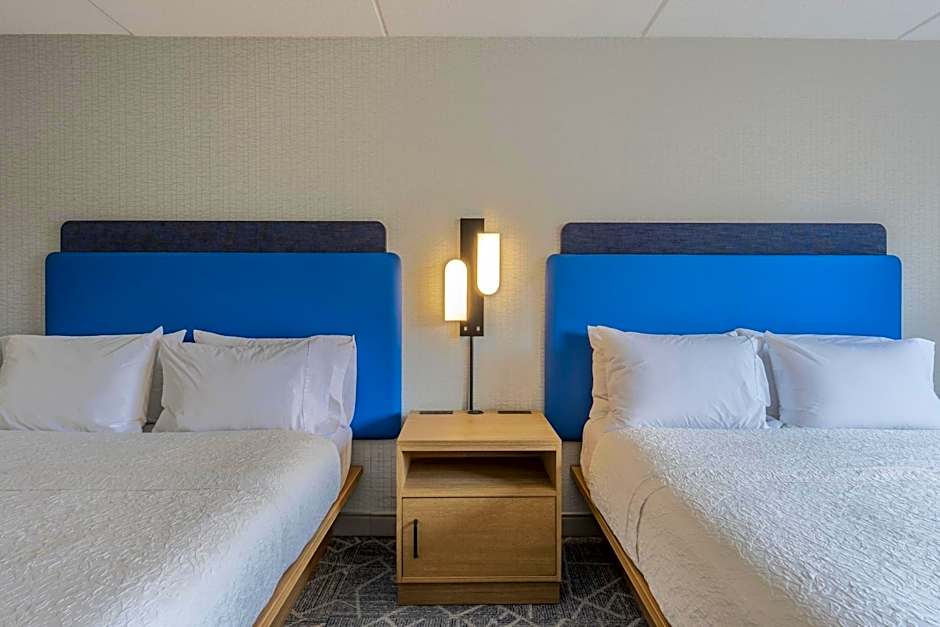 Hampton Inn & Suites Williamsburg Historic District
