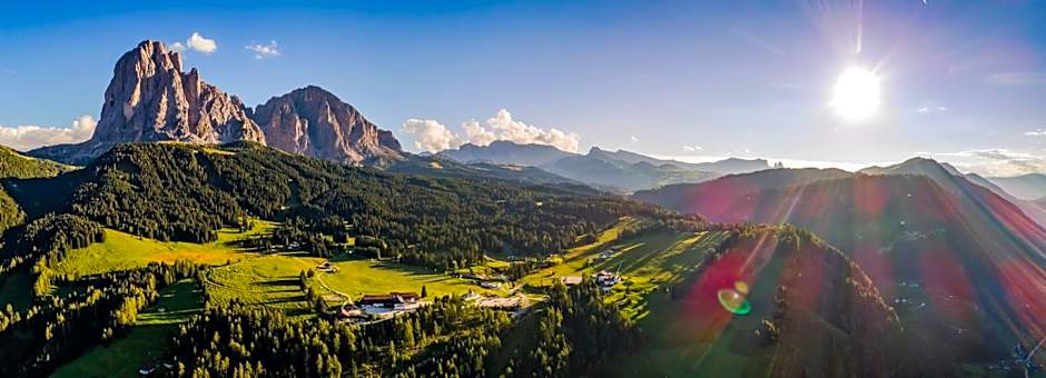 Monte Pana Dolomites Hotel