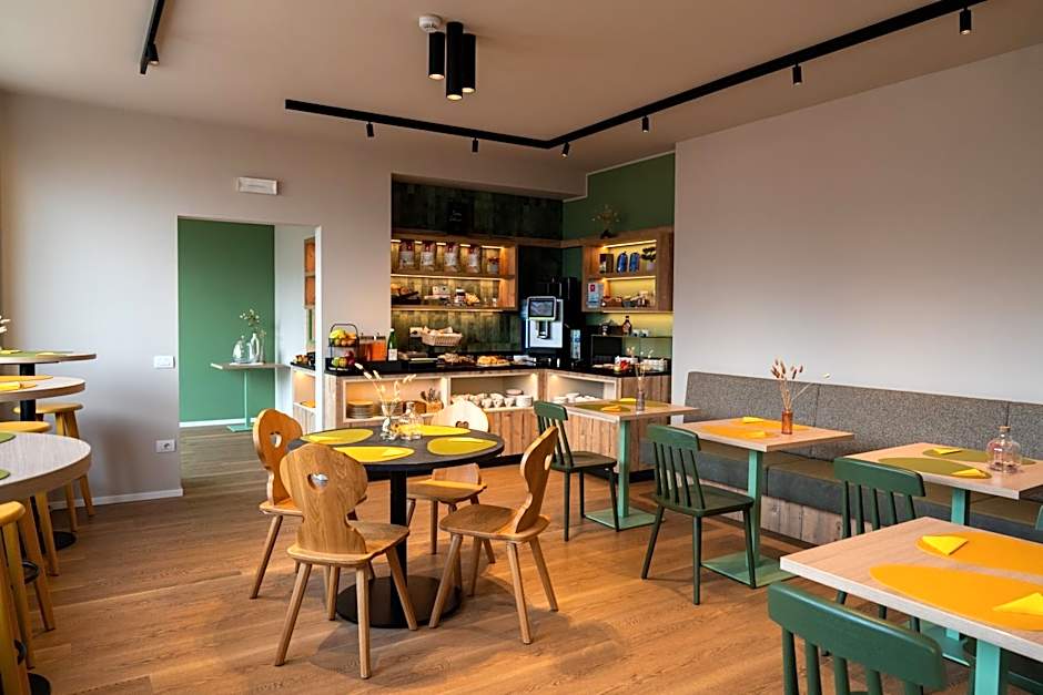 Hotel al Dòs - Breakfast & Private SPA