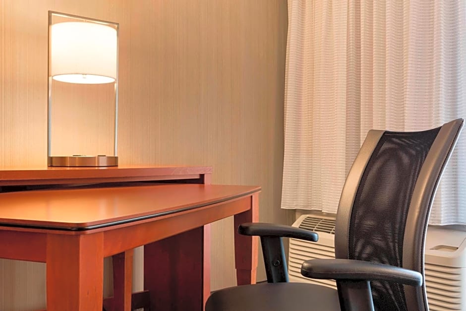 Courtyard by Marriott Champaign