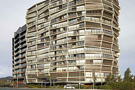 Ovolo Canberra, a Wyndham Hotel