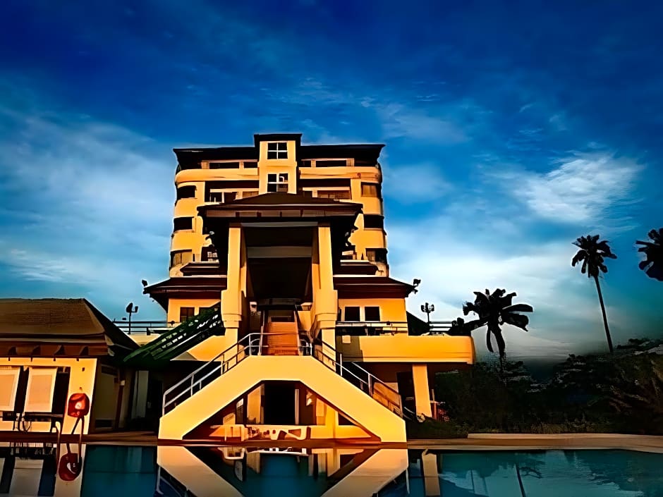 Khanom Golden Beach Hotel