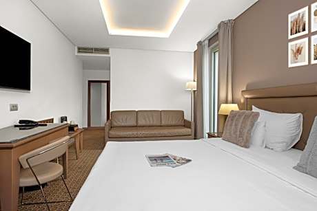 Executive Double with Sofa or Twin Room with Sofa