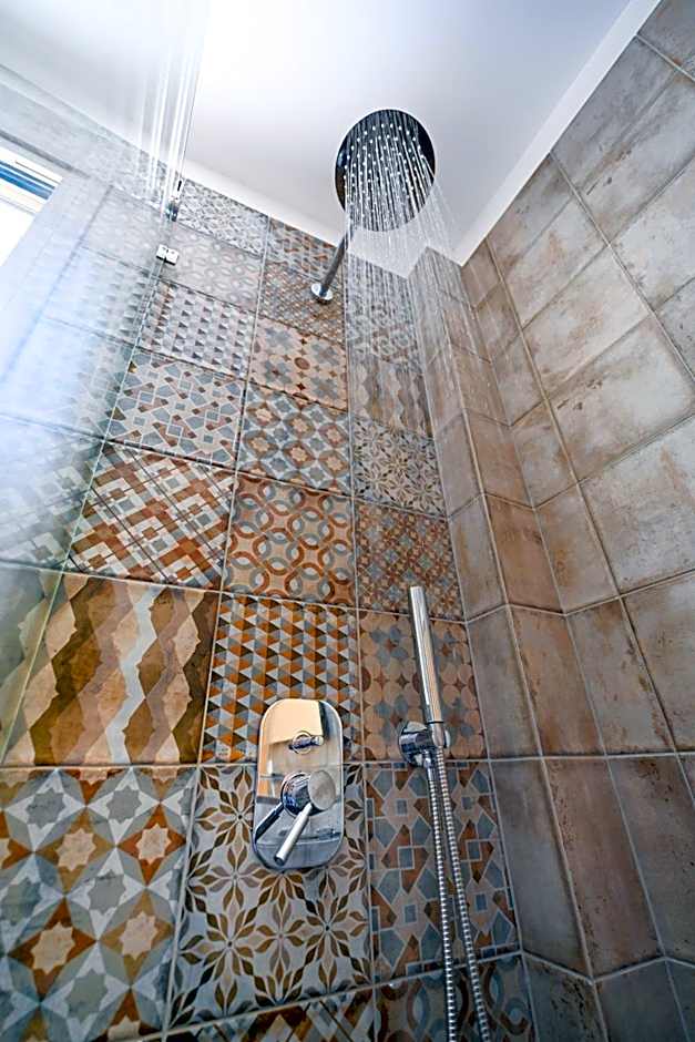 Eumorphia Studios & Apartments