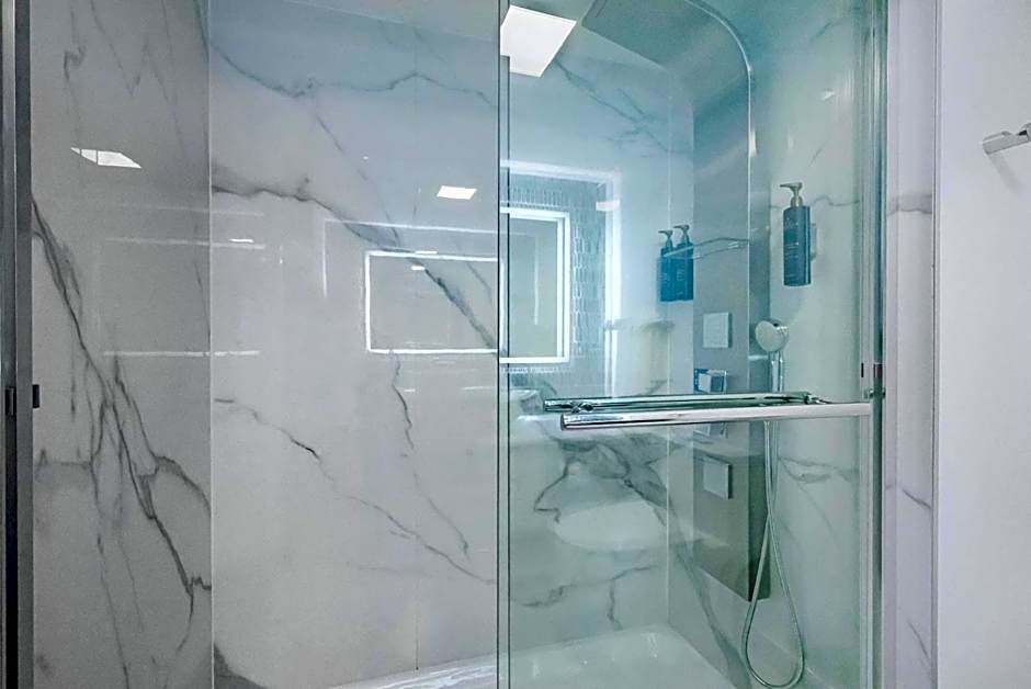 Blue - A Modern Hotel, an Ascend Collection Hotel