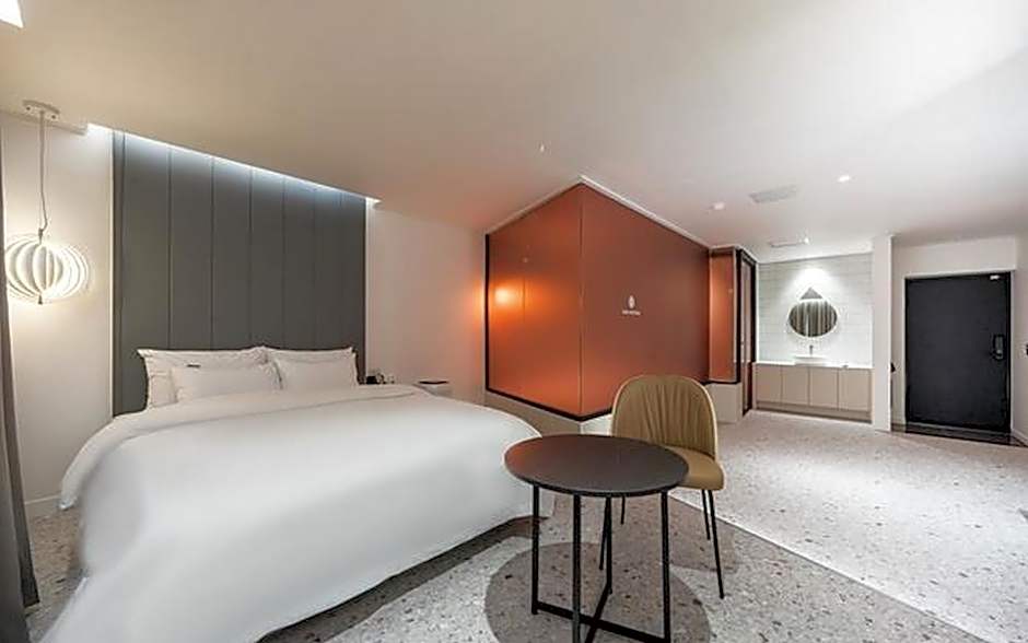 Hotel Casa Osteria in Indong, Gumi