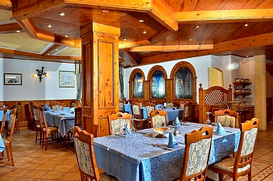 HOTEL VILLA AURORA
