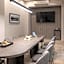 Plaza Real Suites Hotel
