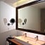 Square Small Luxury Hotel