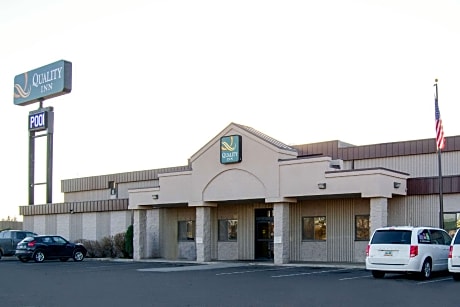 Quality Inn Bismarck I-94