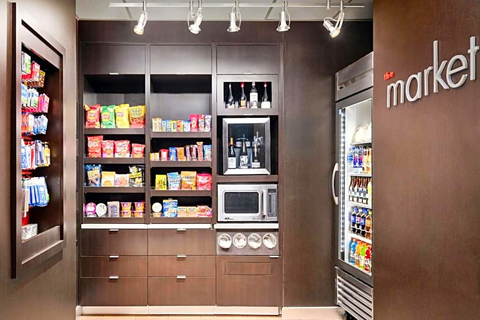 Courtyard by Marriott Charlotte City Center