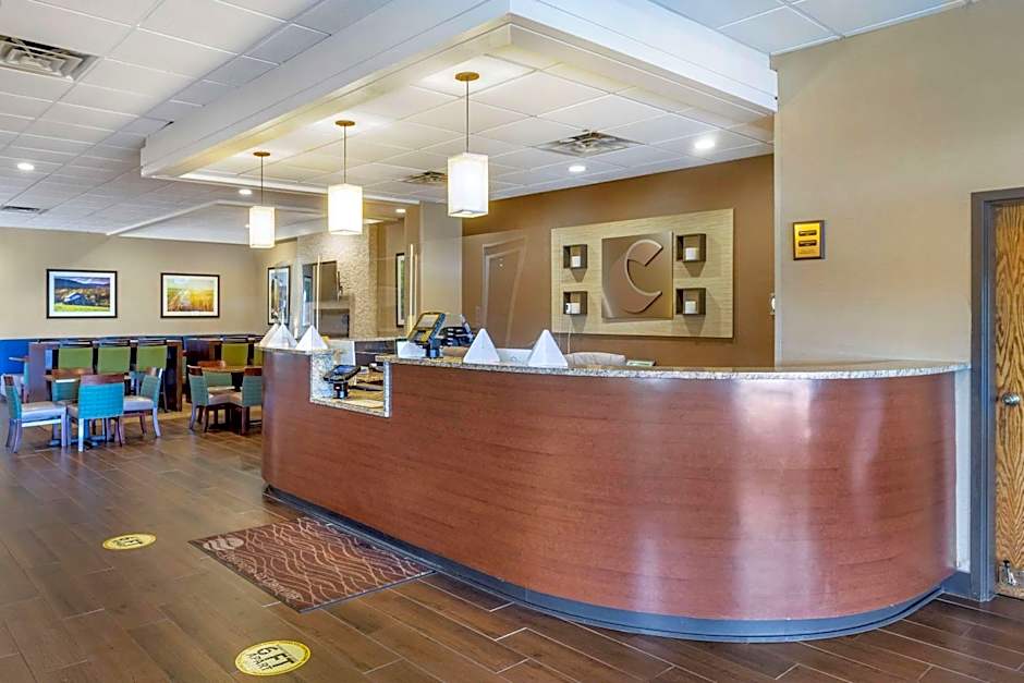 Comfort Inn & Suites