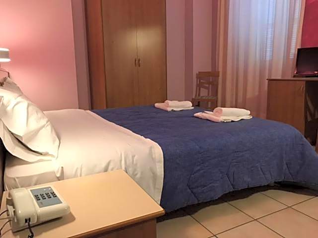 Hotel Pellegrino E Pace