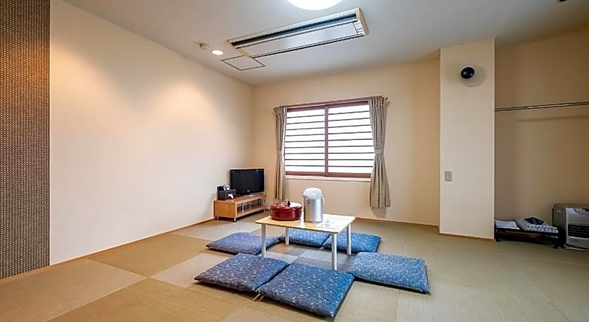 Kawaguchiko Station Inn