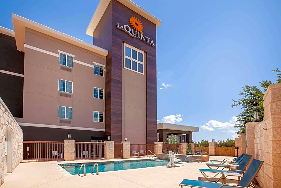 La Quinta Inn & Suites by Wyndham Odessa North
