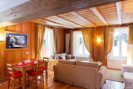 Three-Bedroom Suite - External Chalet