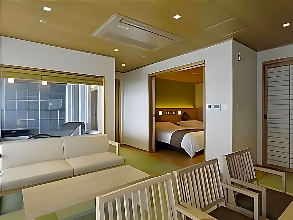 Kamogawa Grand Hotel