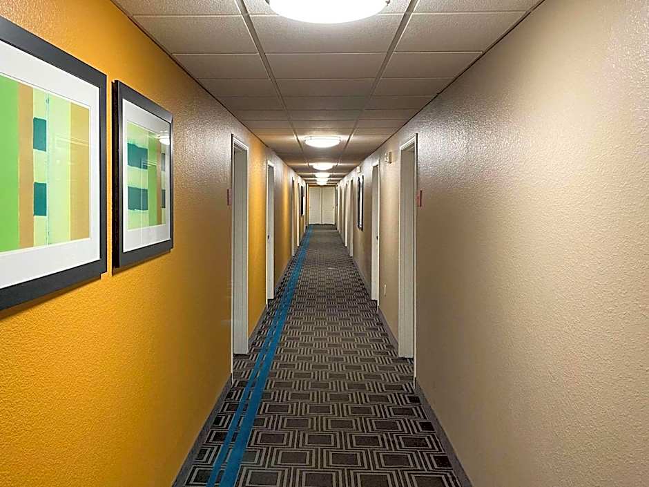 MainStay Suites Middleburg Heights Cleveland Airport