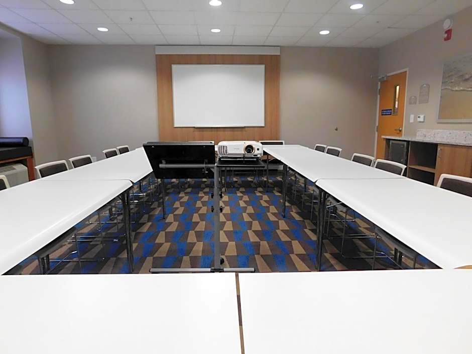 Microtel Inn & Suites By Wyndham Port Charlotte