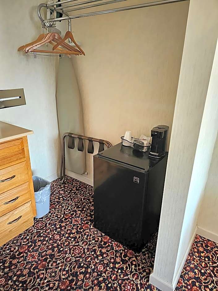 Travelodge by Wyndham Mackinaw City