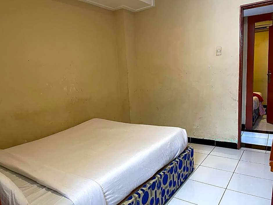 Capital O 93285 Residence Hotel Syariah