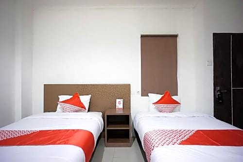 OYO 2886 Her Mandiri Guest House