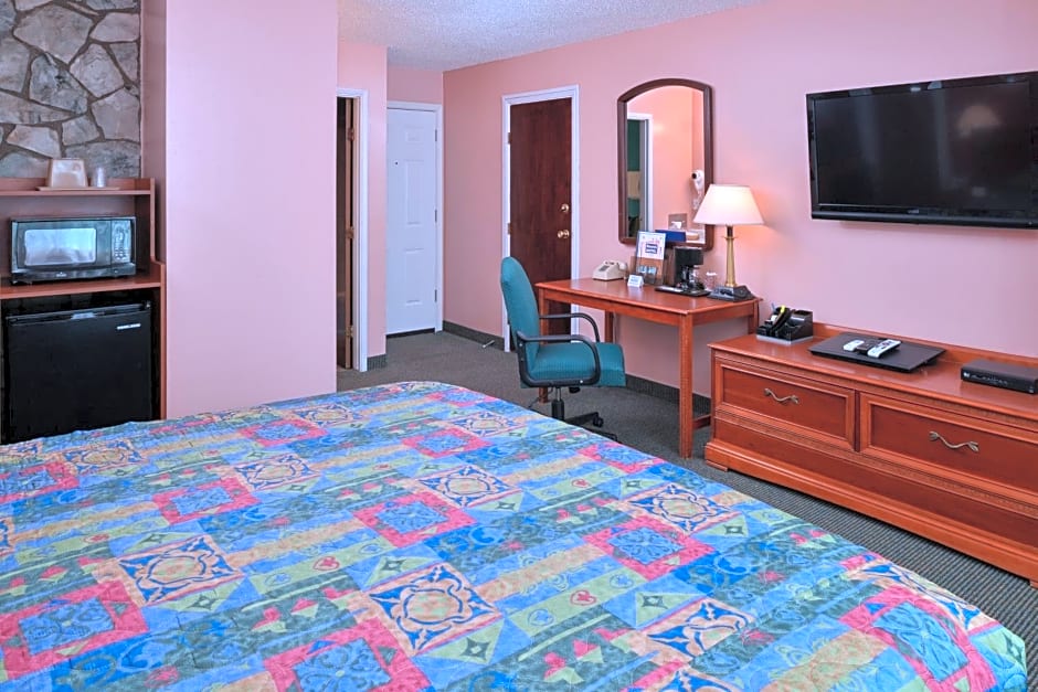 Maverick Motel - Modern Renovated Motel