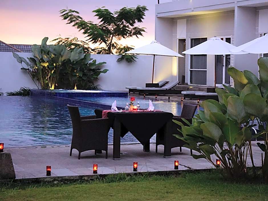 Grand Kecubung Hotel