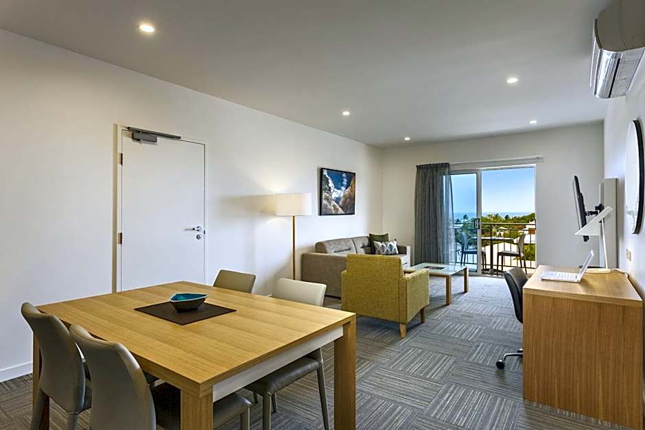 Quest Townsville on Eyre