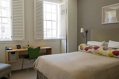 Beacon Hill Hotel