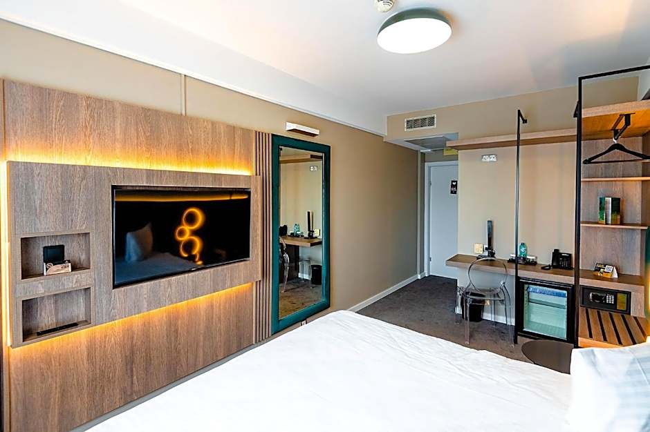 Business Hotel Conference Center & Spa