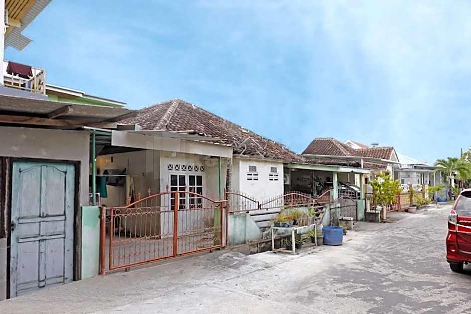 Wisma Pinggir Mitra RedDoorz