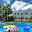 Cest La Vie Villa