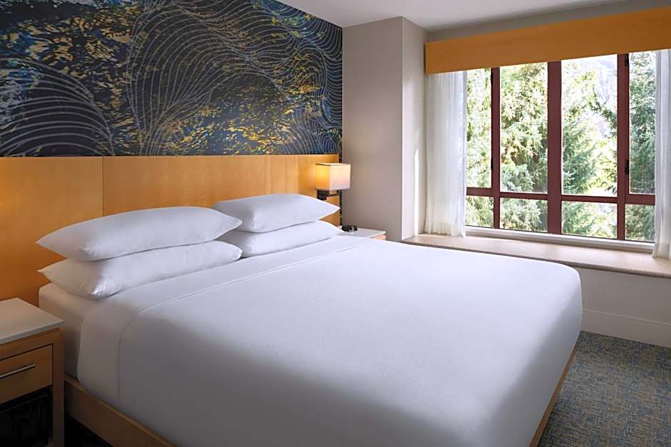 Delta Hotels by Marriott Whistler Village Suites