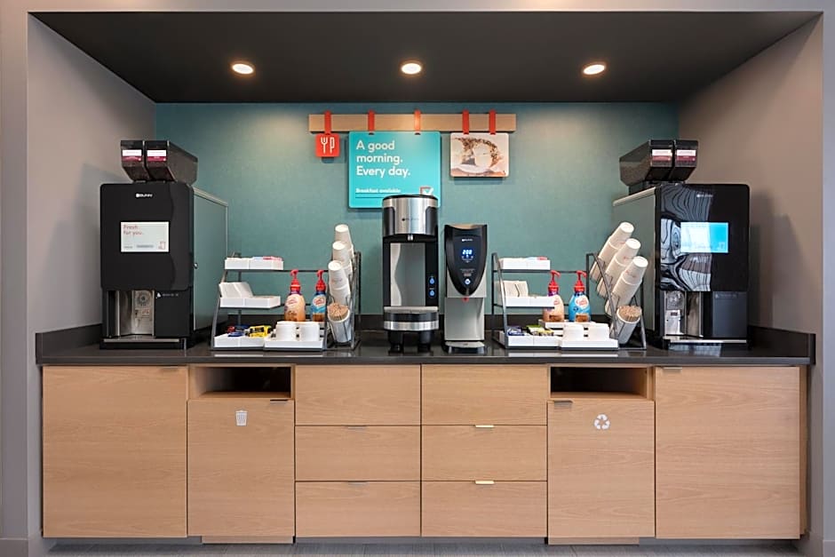 avid hotel Oak Creek By IHG