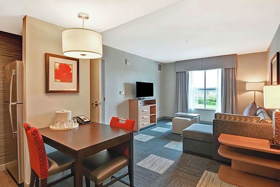 Homewood Suites By Hilton by TechRidge Parmer @ I-35