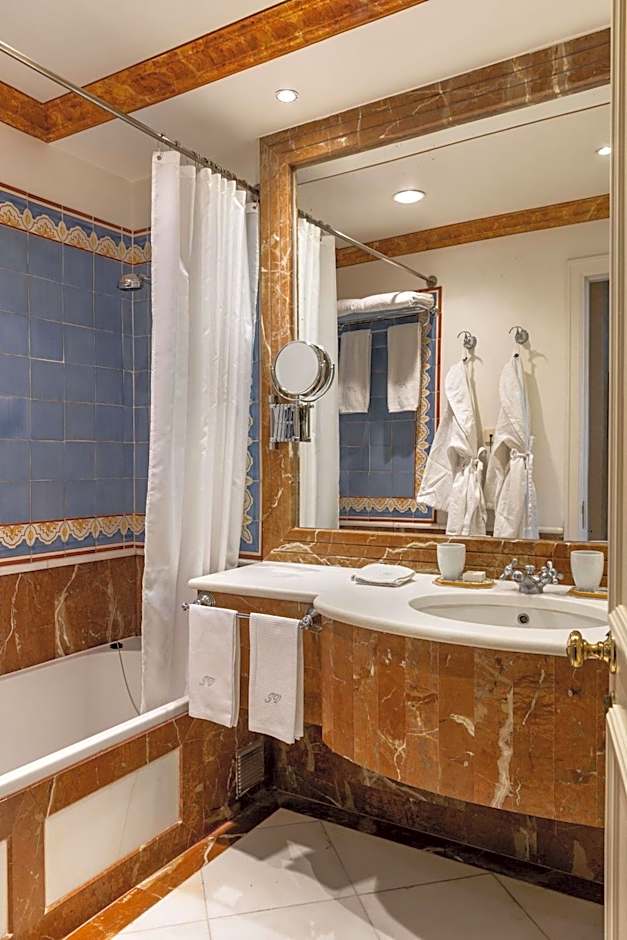 As Janelas Verdes Inn - Lisbon Heritage Collection