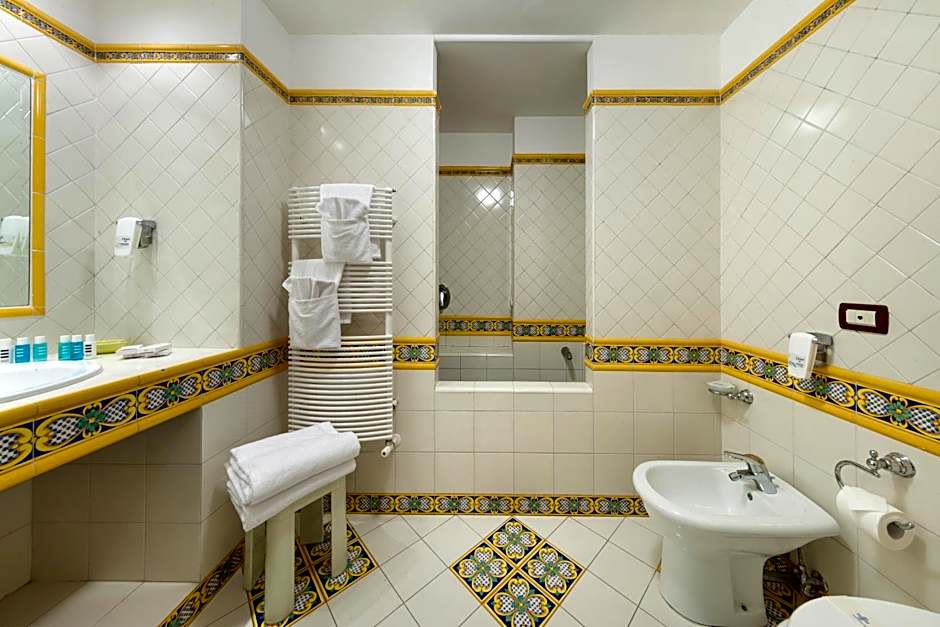 Hotel La Tonnarella
