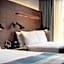 the DOUGLAS, Autograph Collection by Marriott