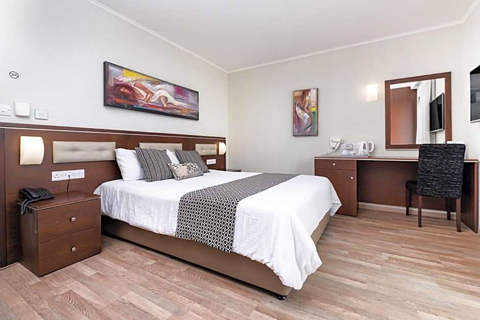 Livadhiotis City Hotel